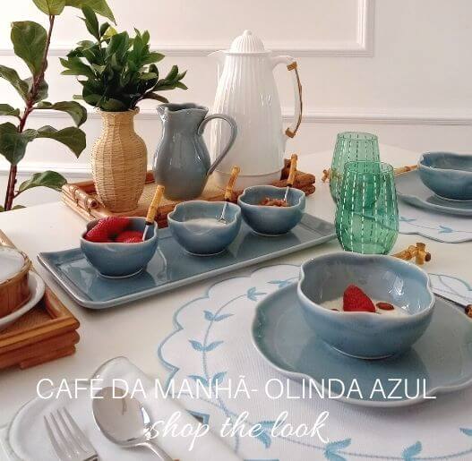 Mesa posta elegante Coleção Olinda Azul com louça de porcelana, Para La Casa